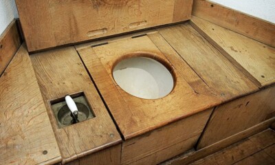 wc in curte